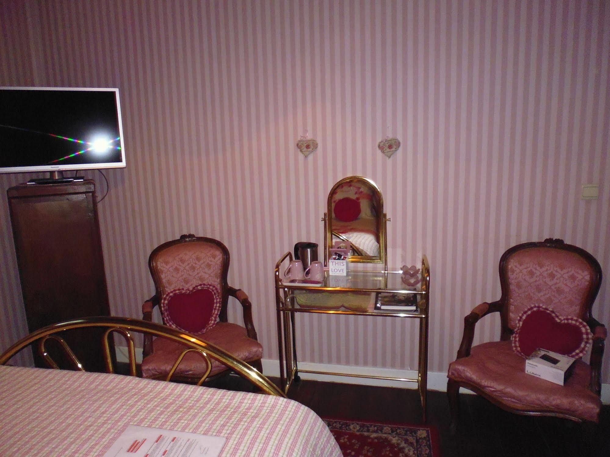 B&B De Vijf Zuilen บรูจส์ ภายนอก รูปภาพ