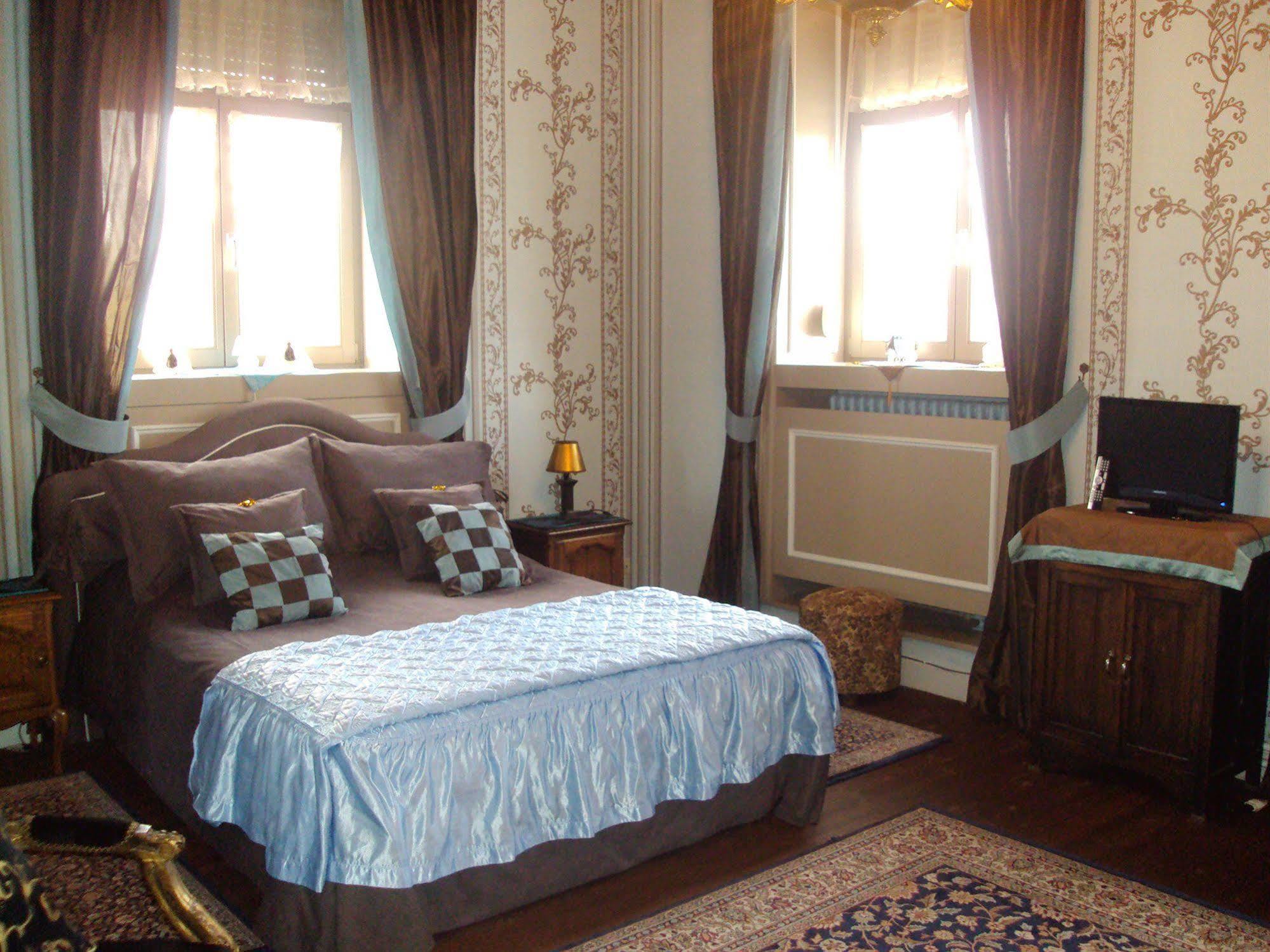 B&B De Vijf Zuilen บรูจส์ ภายนอก รูปภาพ